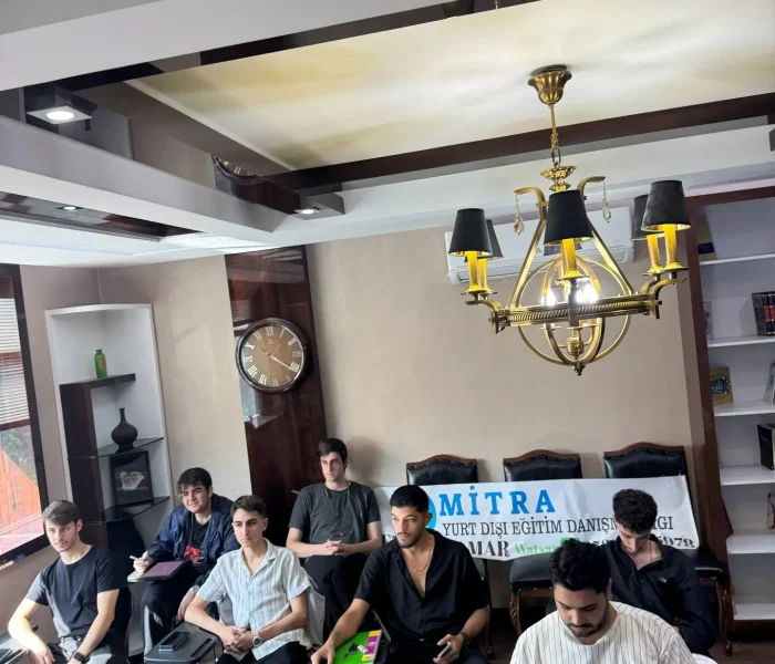 Tebriz Üniversitesinde okumak isteyen öğrencilerin aldığı seminer ve ön bilgilendirme